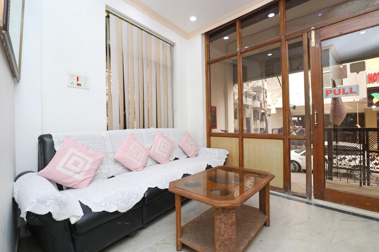 OYO 8379 Hotel Kamal Lucknow Exterior foto
