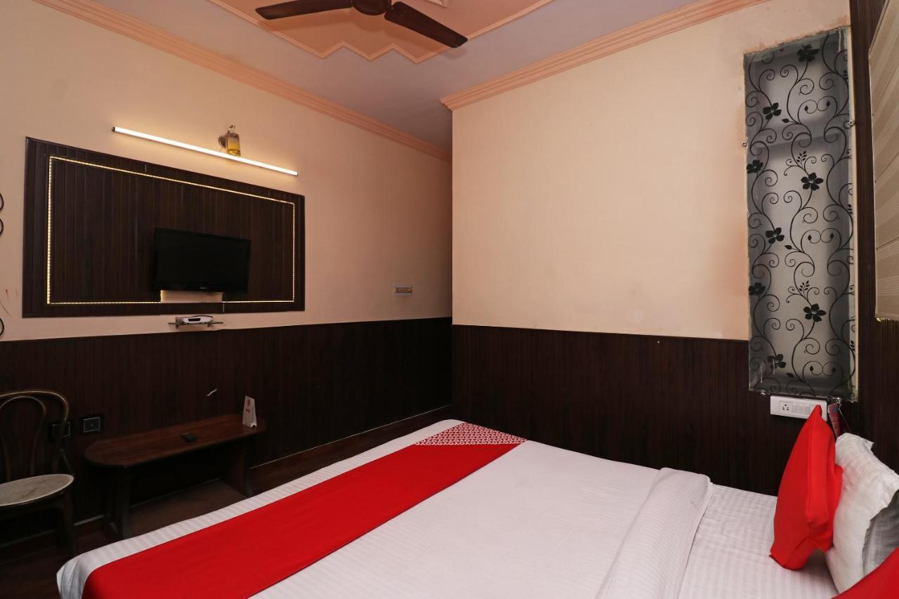 OYO 8379 Hotel Kamal Lucknow Exterior foto