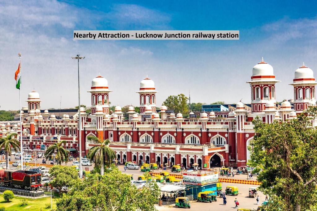 OYO 8379 Hotel Kamal Lucknow Exterior foto